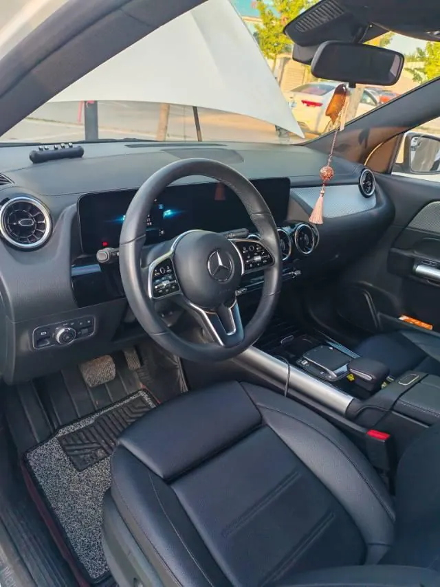 Mercedes Benz 2023 GLA 200 1.3T (modified) automatic gear 3