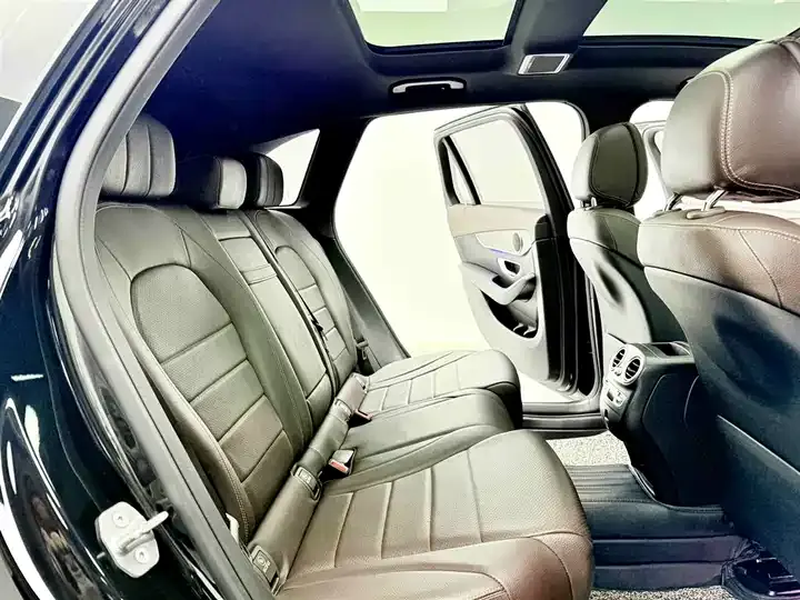 Mercedes Benz GLC 2021 GLC 260 L 4MATIC Luxury 10