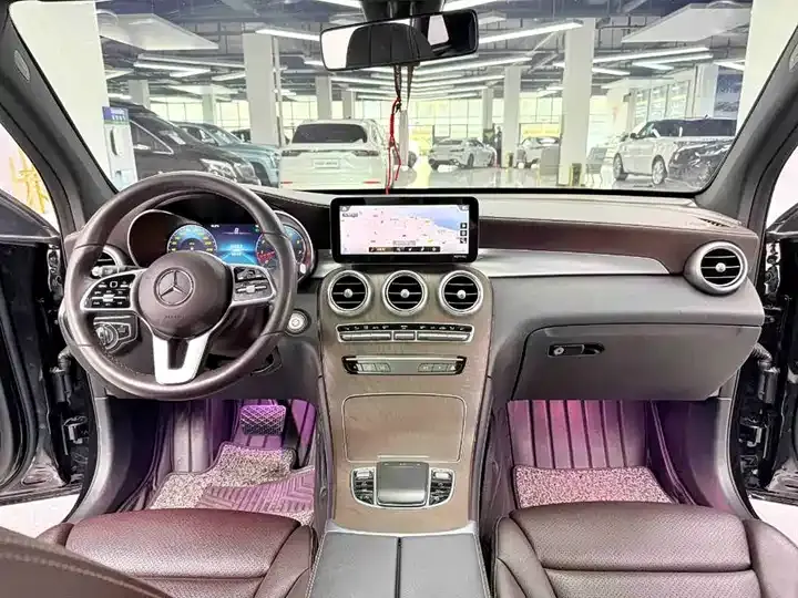 Mercedes Benz GLC 2021 GLC 260 L 4MATIC Luxury 6
