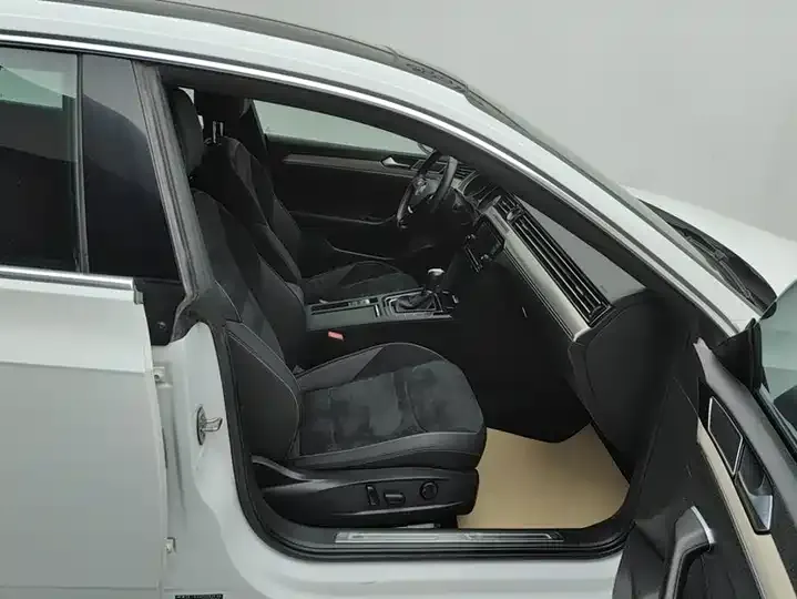 FAW-Volkswagen CC 2020 330TSI Hua Yan Edition Country VI 8