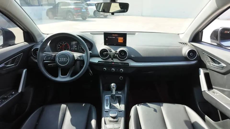 Audi 2020 Q2L 1.4TFSI 35TFSI Aggressive Dynamic Automatic 5