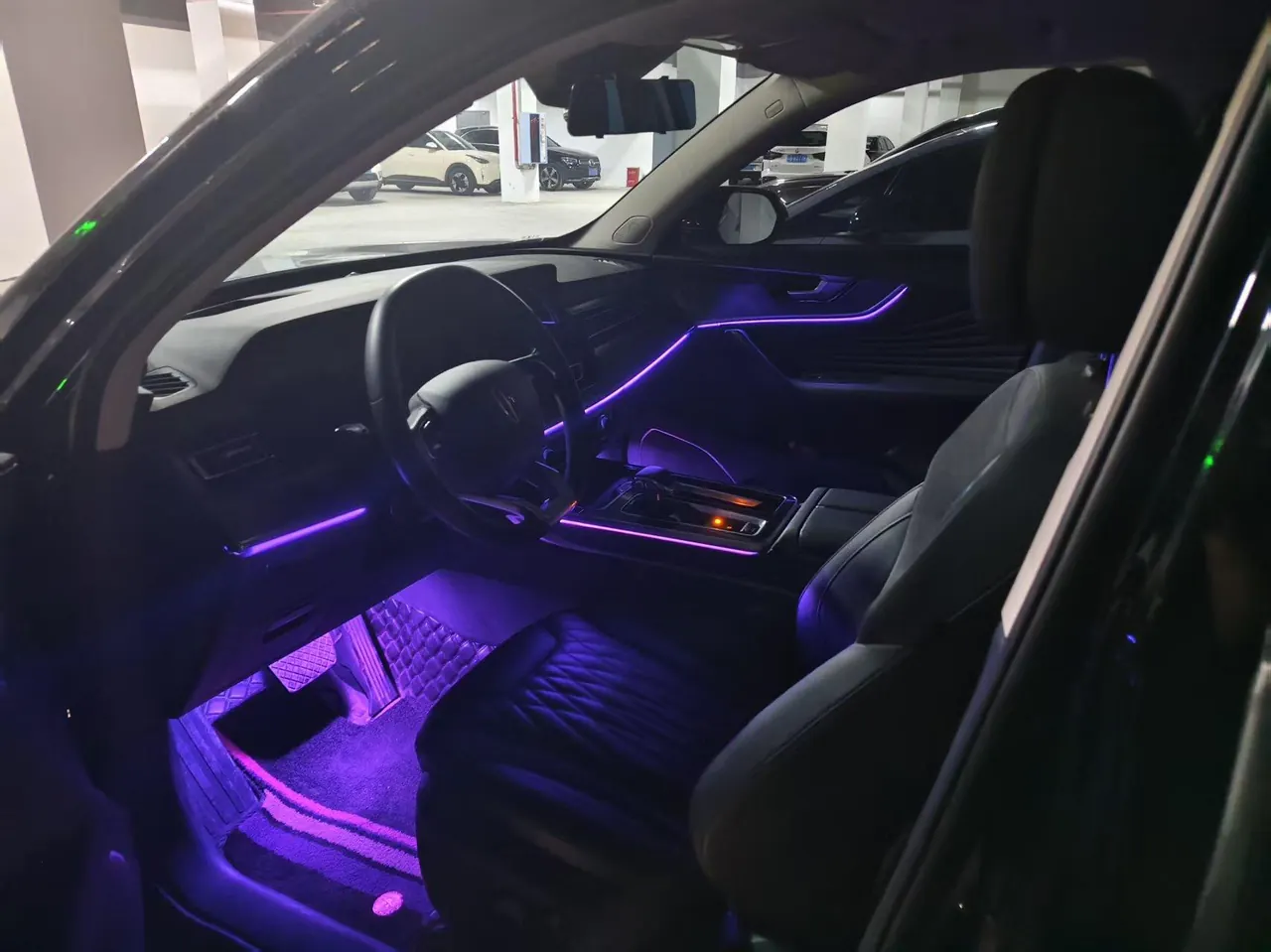 HongQi 2023 HS5 2.0T Flag Enjoy Pro Edition Automatic Gear 6