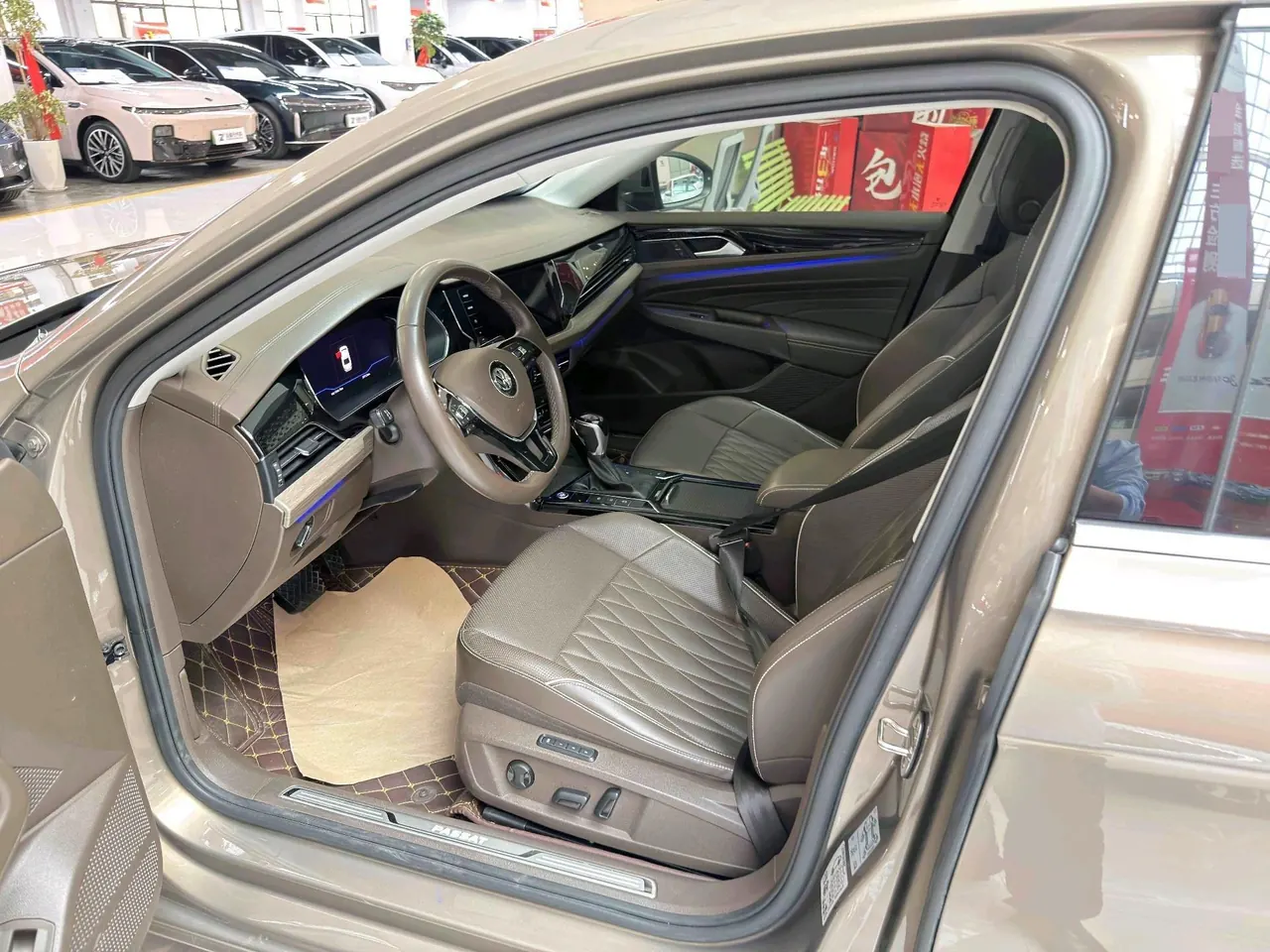 Volkswagen 2020 Passat 2.0TSI 330TSI Deluxe Edition Automatic 15
