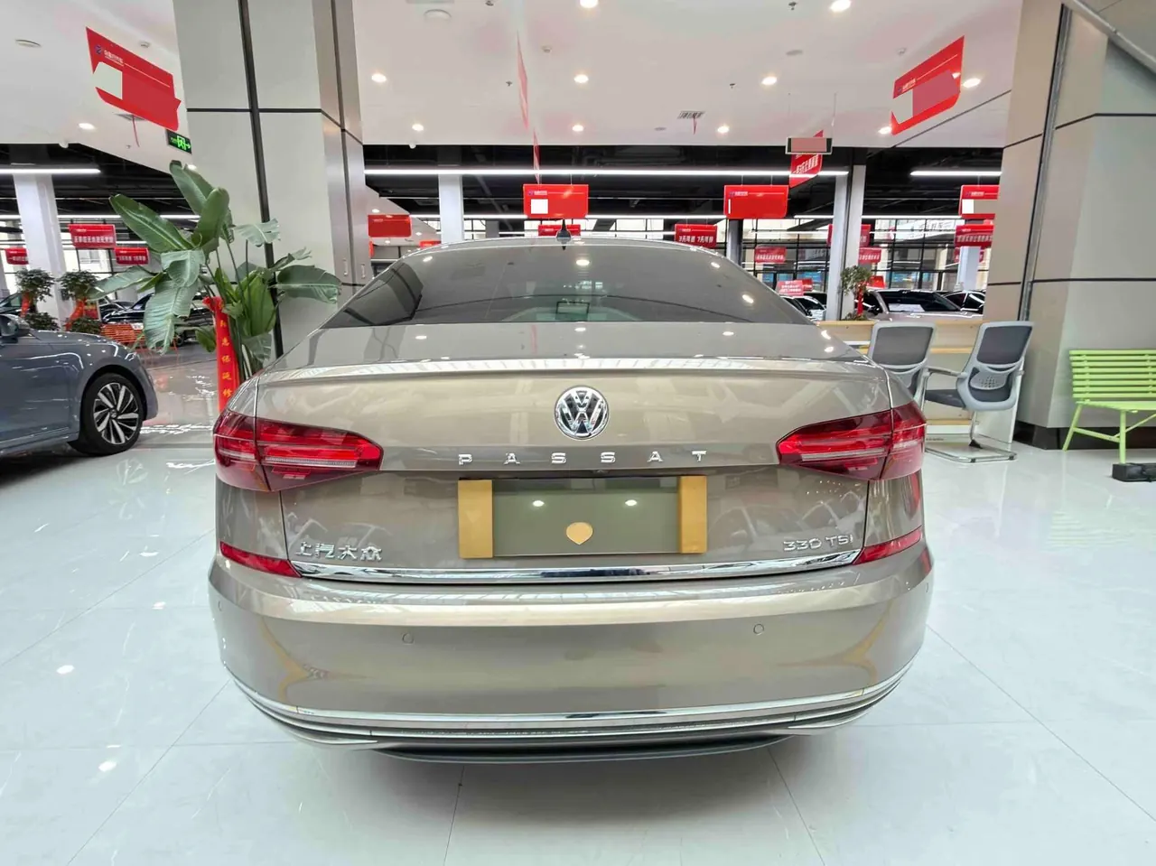 Volkswagen 2020 Passat 2.0TSI 330TSI Deluxe Edition Automatic 6
