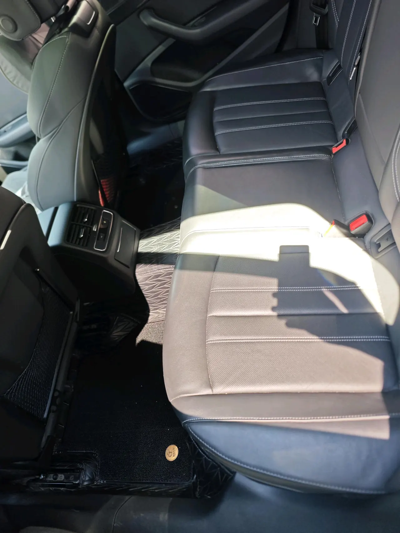 Audi 2023 A4L 2.0TFSI 40TFSI Fashion Dynamic Automatic 4