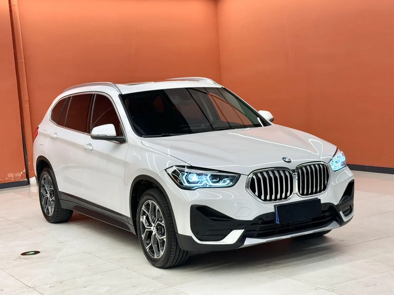BMW 2022 X1 sDrive25Li 2.0T Leading Automatic Gear 3