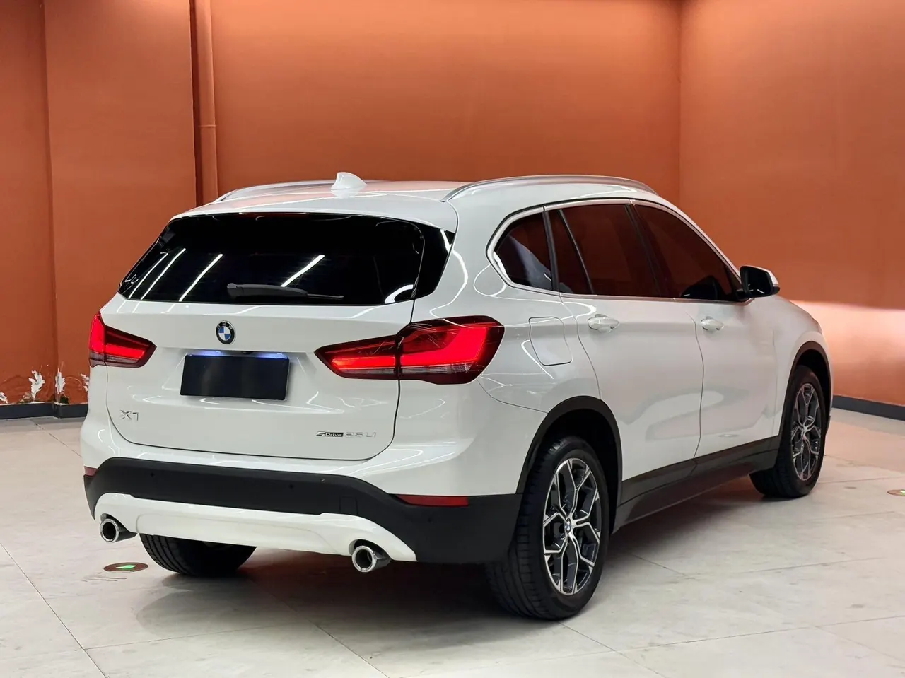BMW 2022 X1 sDrive25Li 2.0T Leading Automatic Gear 4