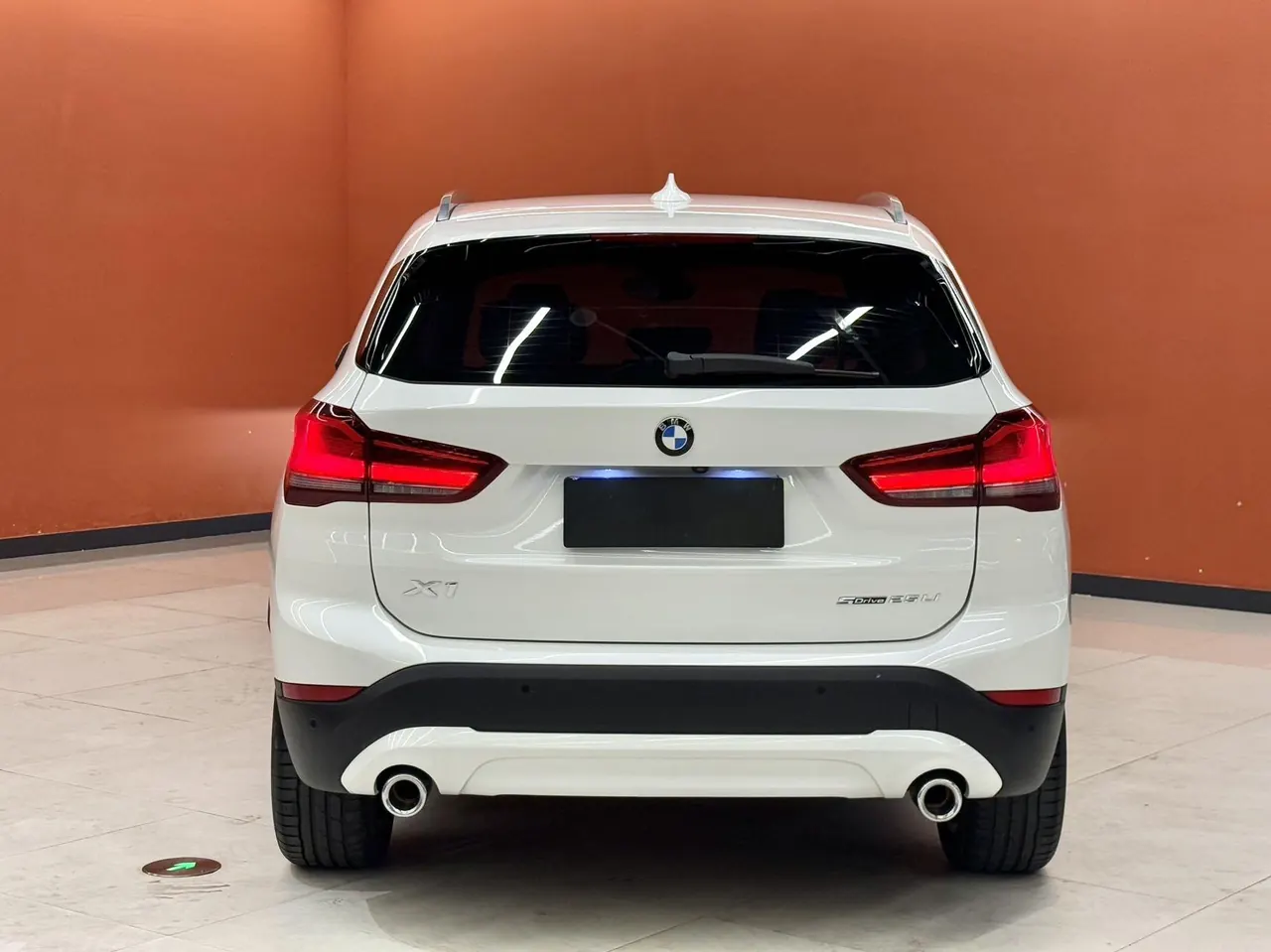 BMW 2022 X1 sDrive25Li 2.0T Leading Automatic Gear 5