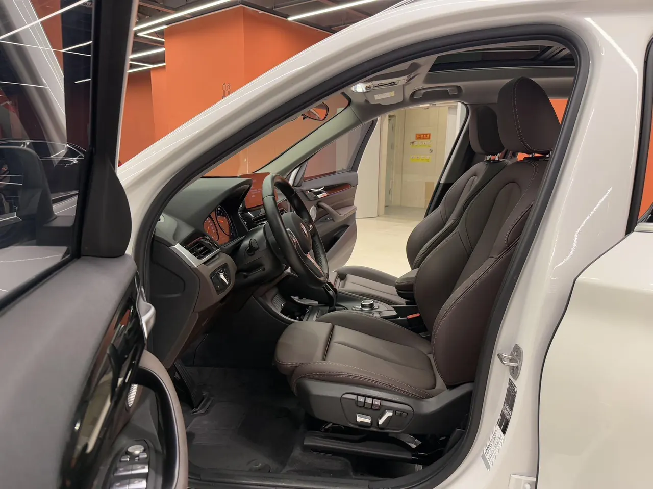BMW 2022 X1 sDrive25Li 2.0T Leading Automatic Gear 7
