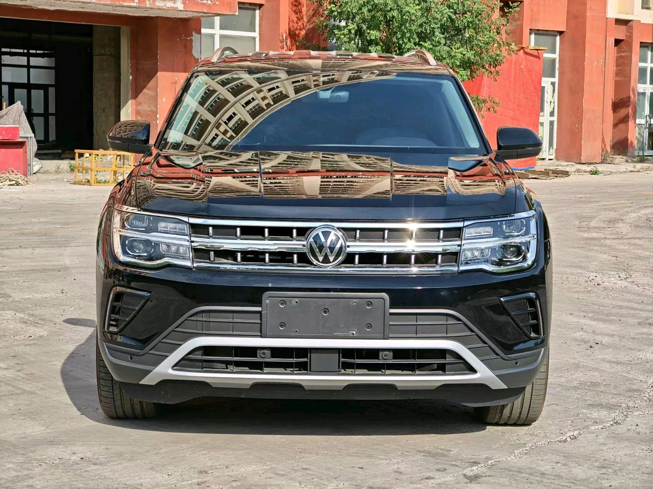 Volkswagen 2024 Tuang 2.0TSI 380TSI Four-wheel Drive Longteng Edition Automatic Gear 2