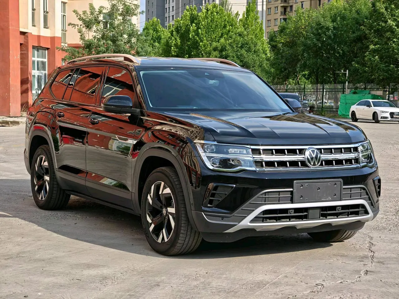 Volkswagen 2024 Tuang 2.0TSI 380TSI Four-wheel Drive Longteng Edition Automatic Gear 3