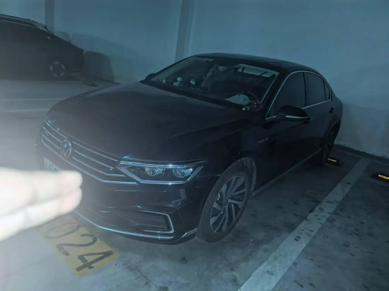 Open image lightbox: Volkswagen Magotan New Energy 2020 Magotan GTE 1.4T Luxury Automatic Gear