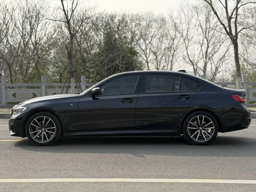 BMW 3 Series 2020 325i 2.0T M Sports Suit (Modified) Automatic Gear 7