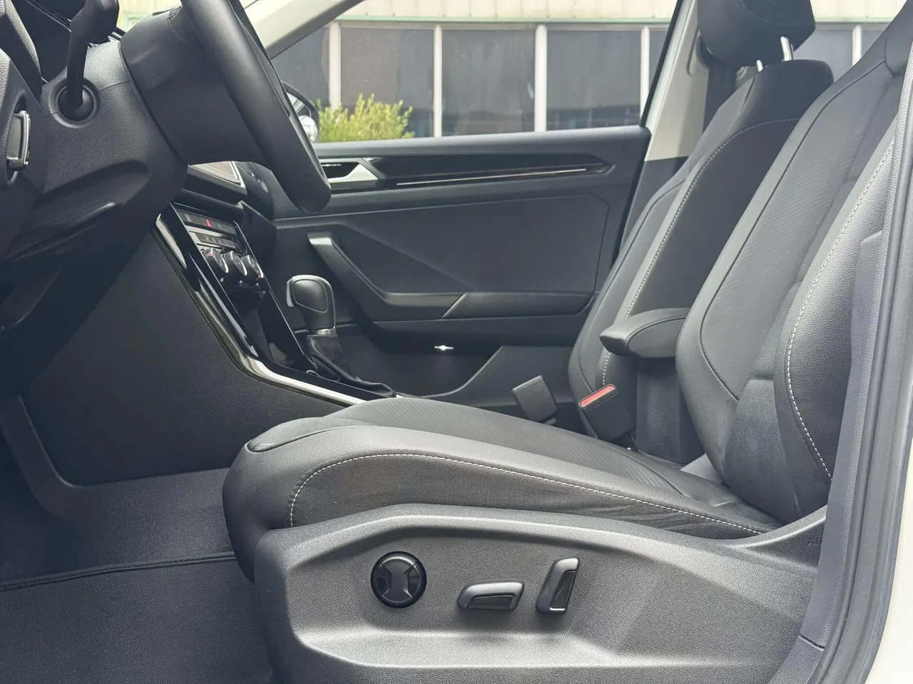 Volkswagen 2022 Tange 1.4TSI 280TSI Two-Drive Comfortable PLUS Automatic Gear 4