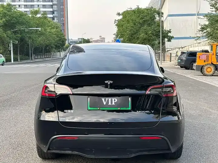Model Y 2023 rear-wheel drive version 9