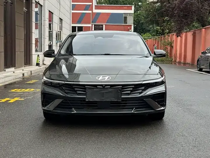 Elantra 2023 1.5L CVT TOP Ultimate Edition 2