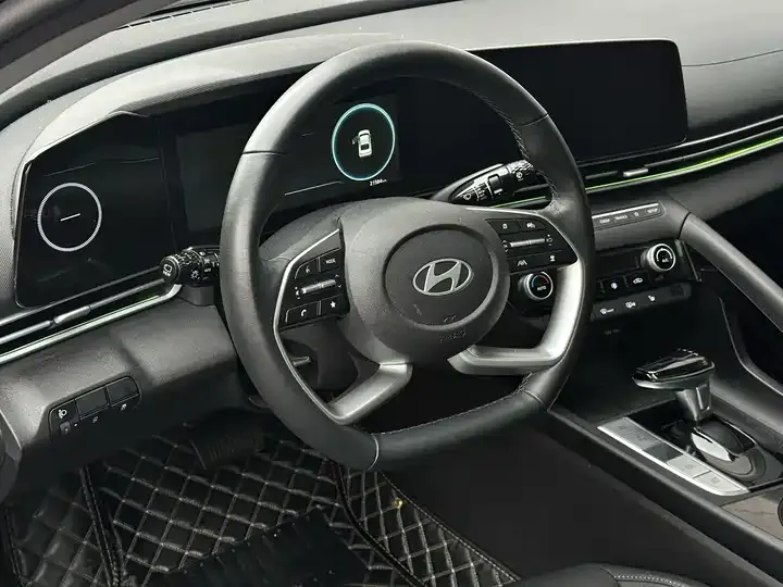 Elantra 2023 1.5L CVT TOP Ultimate Edition 7