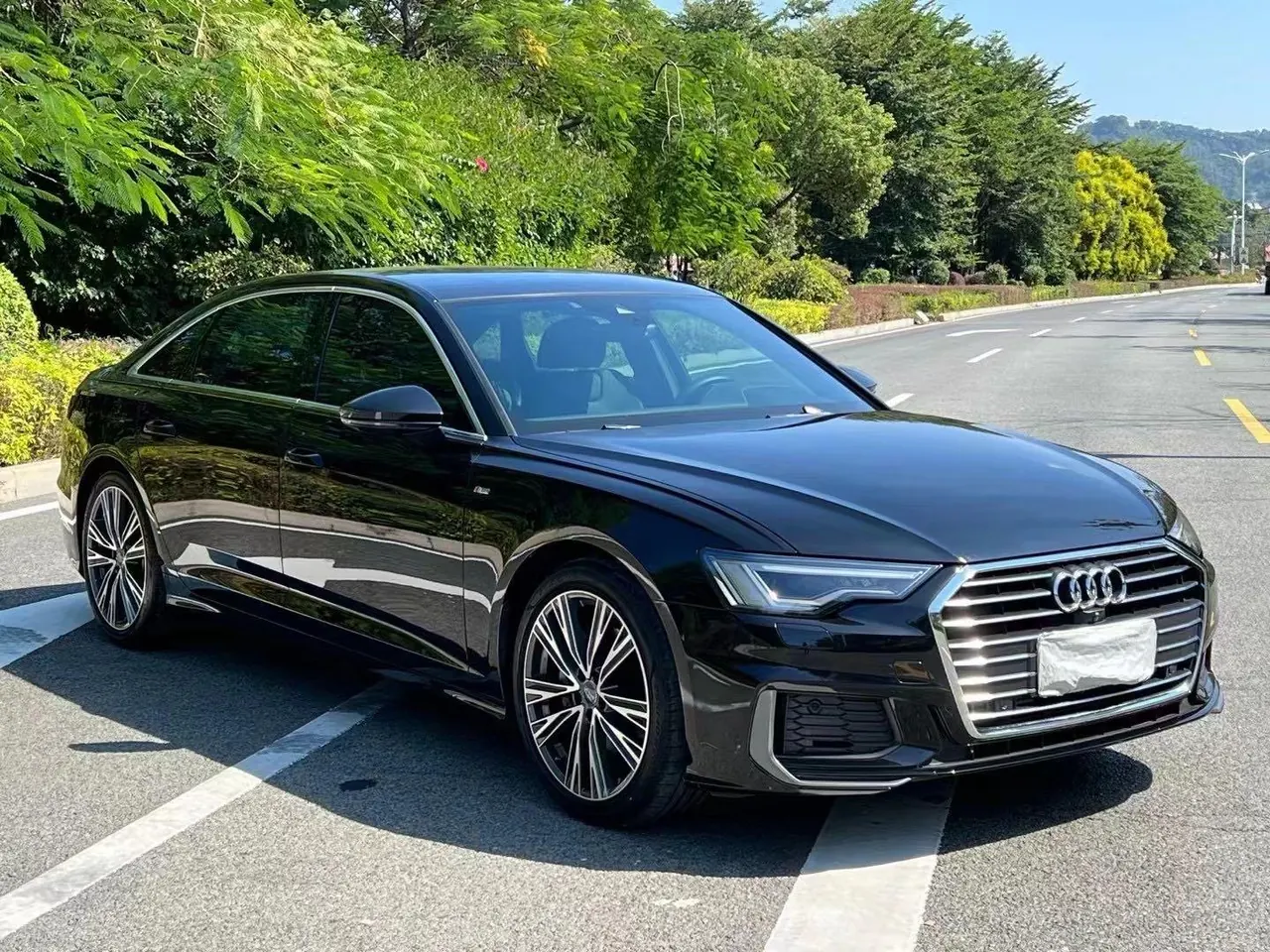 Audi 2020 A6L 2.0TFSI 45TFSI Selected Dynamic Automatic 3