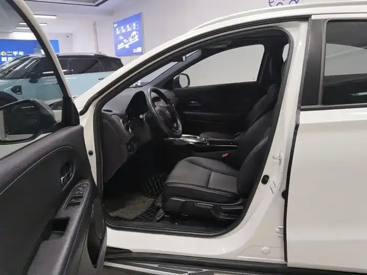 Honda XR-V 2021 220TURBO CVT Deluxe Edition 9