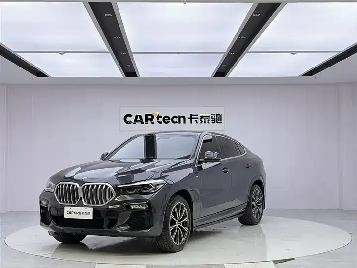 Открыть галерею: BMW X6 2021 xDrive30i M sports suit