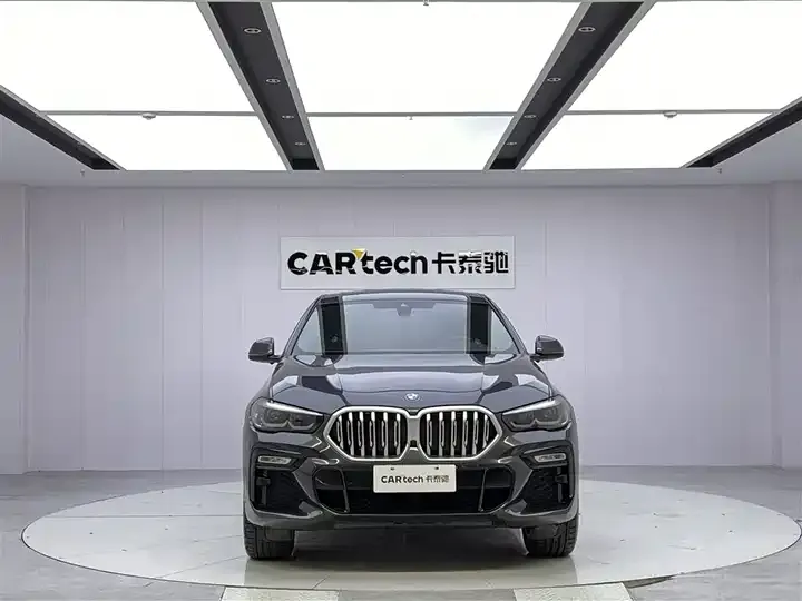 BMW X6 2021 xDrive30i M sports suit 3