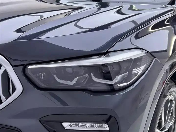 BMW X6 2021 xDrive30i M sports suit 9