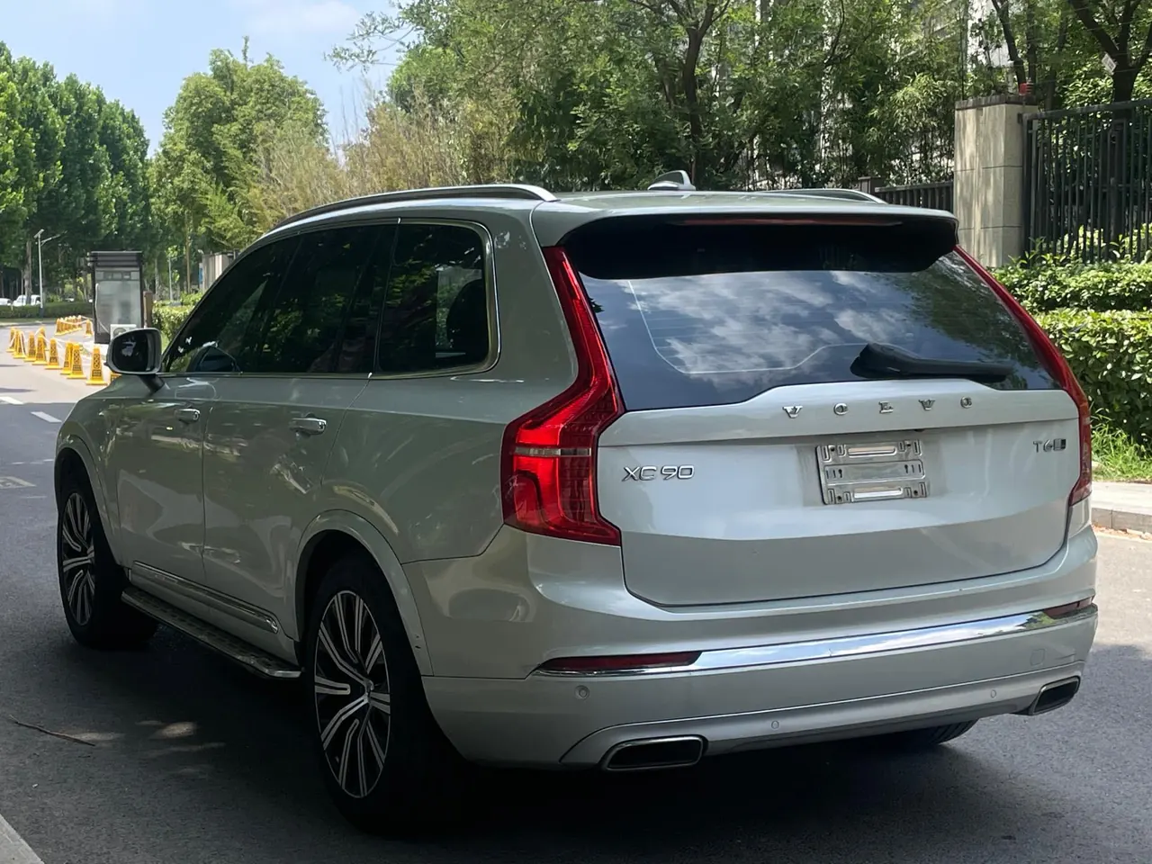 Volvo XC90 (Imported) 2020 XC90 2.0T T6 Zhiyi Deluxe Edition 7-seat (Modified) Automatic Gear 10