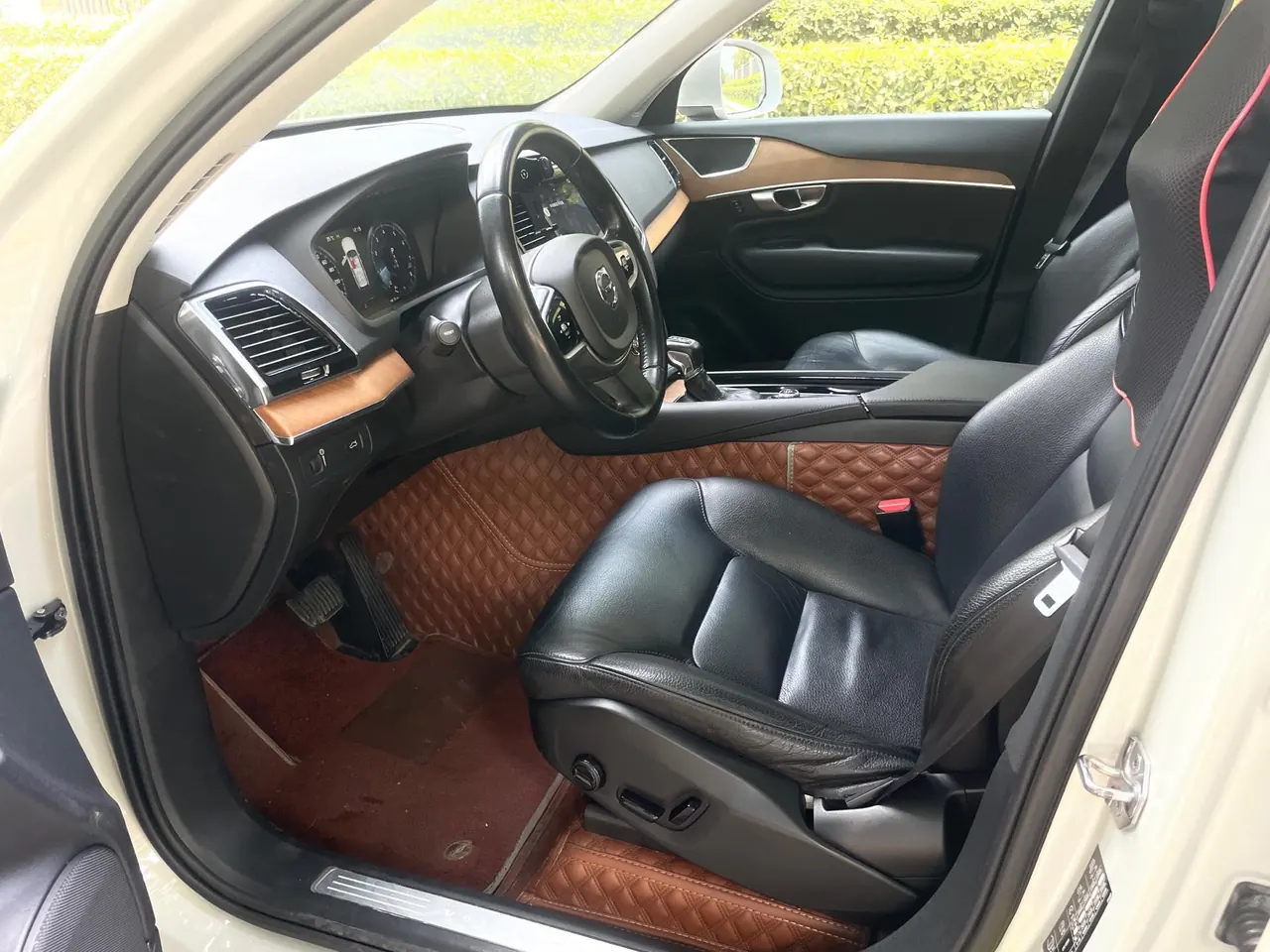 Volvo XC90 (Imported) 2020 XC90 2.0T T6 Zhiyi Deluxe Edition 7-seat (Modified) Automatic Gear 4