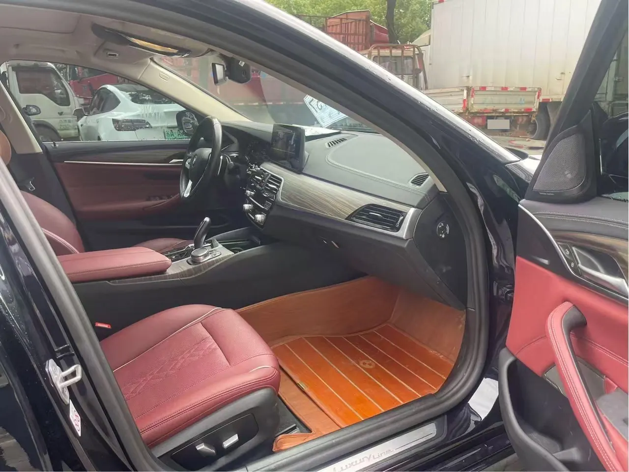 BMW 5 Series 2023 530Li 2.0T Leading Luxury Suit Automatic Gear 6