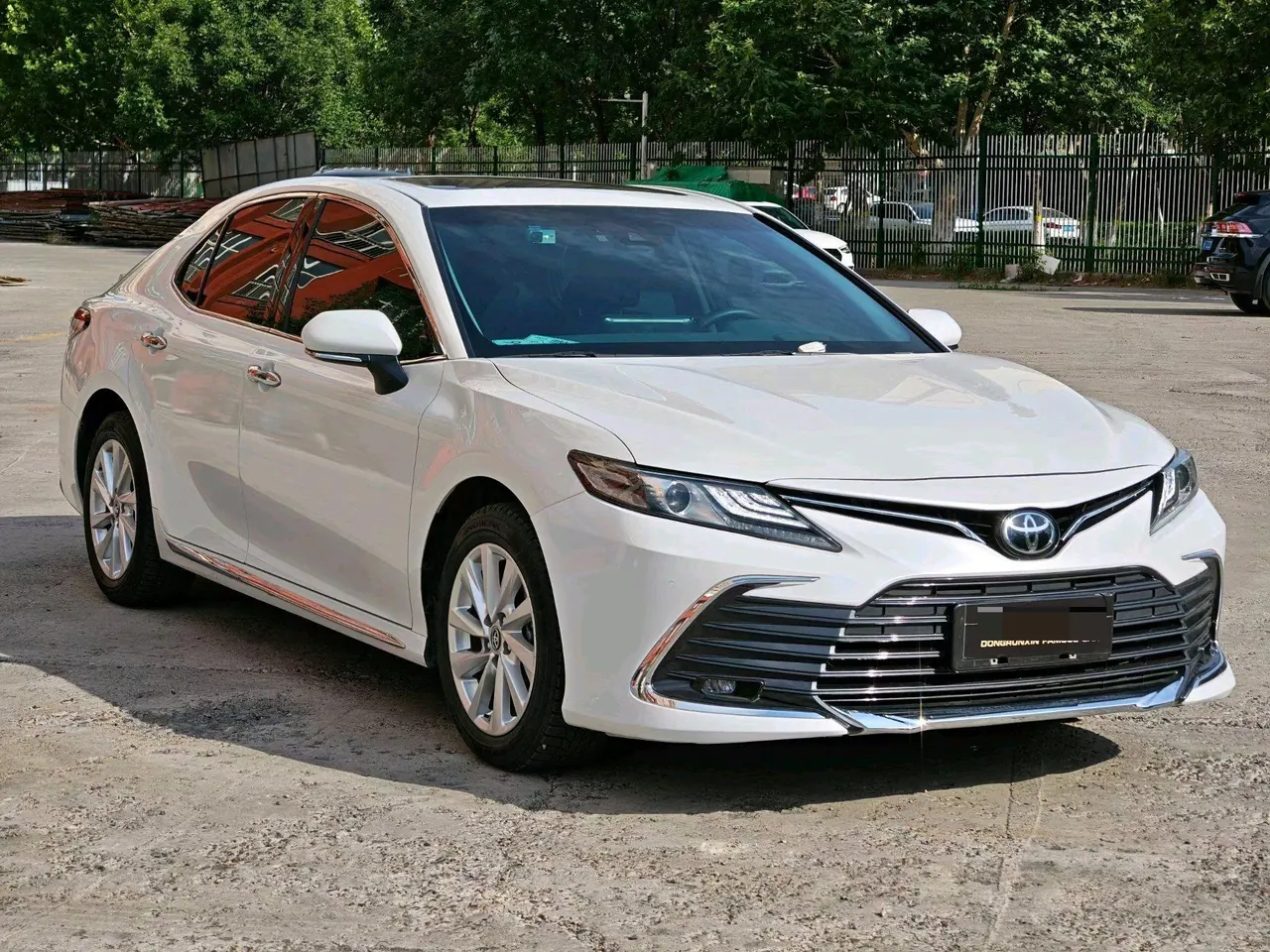Toyota 2023 Camry 2.0G Stepless Deluxe Edition Automatic Gear 3