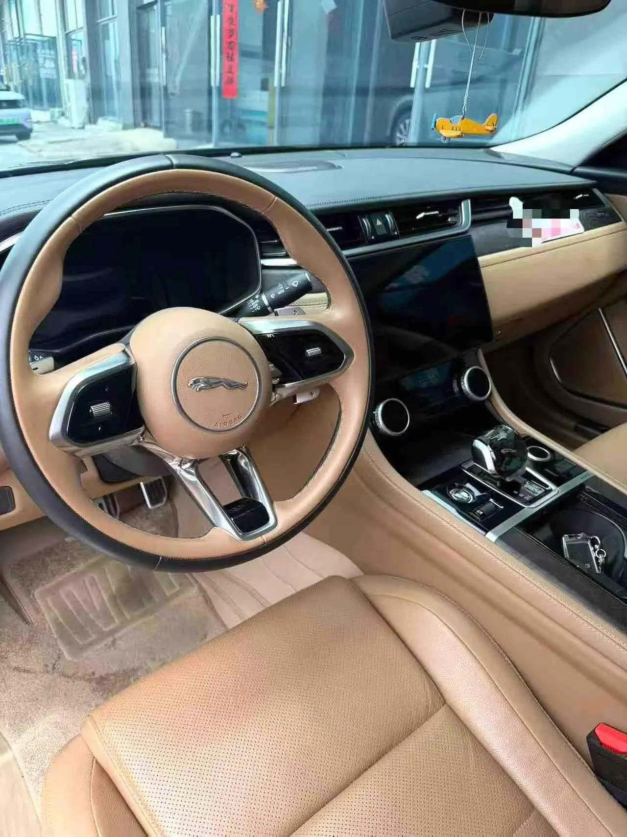 Jaguar 2024 XFL 2.0T P 12500.00g Drive Enjoy Deluxe Edition Automatic Gear 7