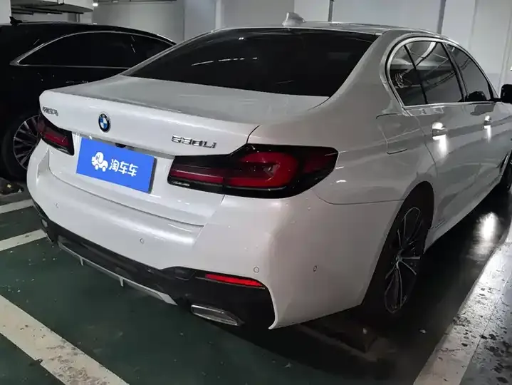 BMW 5 Series 2022 Modified 530Li Leading M Sports Suit 3