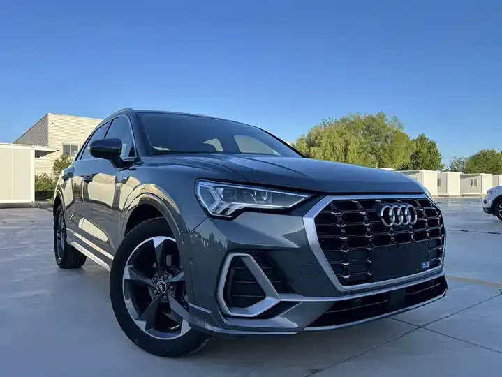 Audi Q3 2022 35 TFSI Fashion Dynamic 3