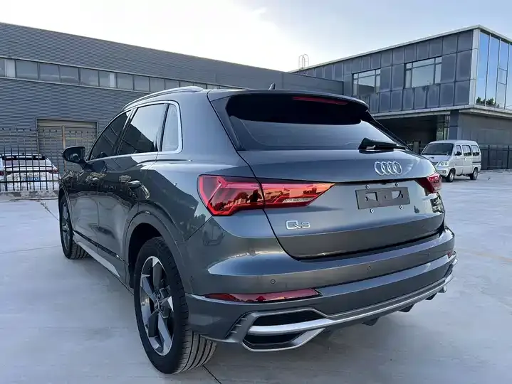 Audi Q3 2022 35 TFSI Fashion Dynamic 4