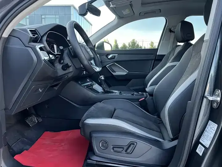 Audi Q3 2022 35 TFSI Fashion Dynamic 8