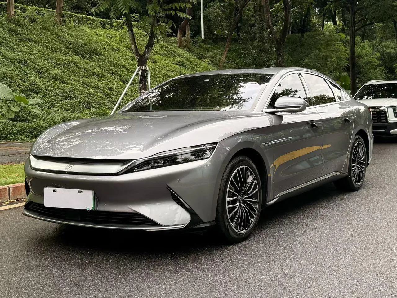 BYD 2020 Han Super Long Endurance Deluxe Automatic Transmission - View 1