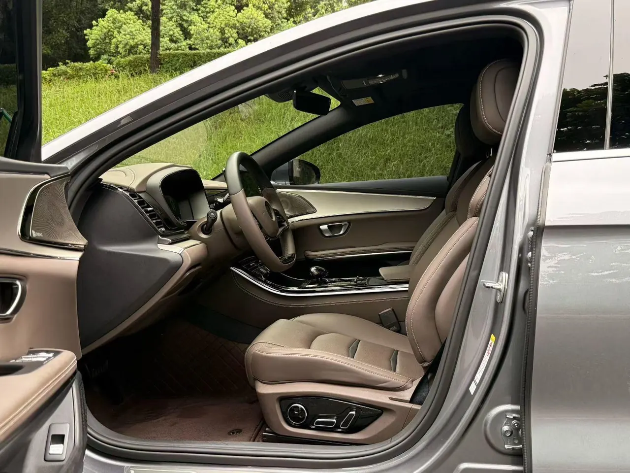 BYD 2020 Han Super Long Endurance Deluxe Automatic Transmission 5