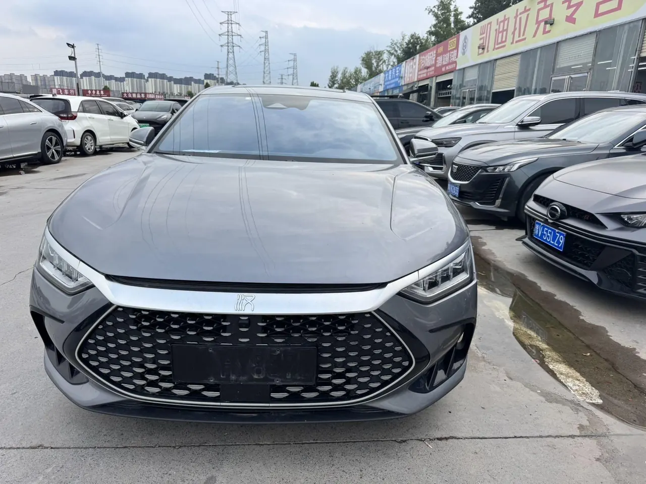 BYD 2022 Han DM-i 1.5T stepless 121KM exclusive automatic gear 2