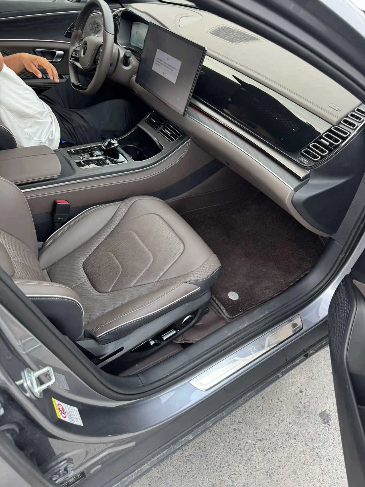 BYD 2022 Han DM-i 1.5T stepless 121KM exclusive automatic gear 6