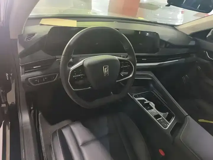 Bestune B70 2025 Long Yao Edition 1.5T Enjoy 10