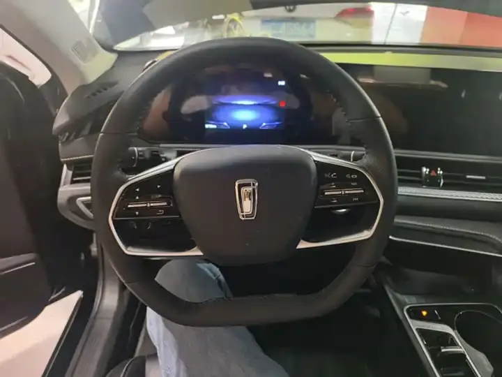 Bestune B70 2025 Long Yao Edition 1.5T Enjoy 11