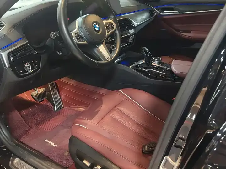 BMW 5 Series 2021 Modified 530Li Leading M Sports Suit 4