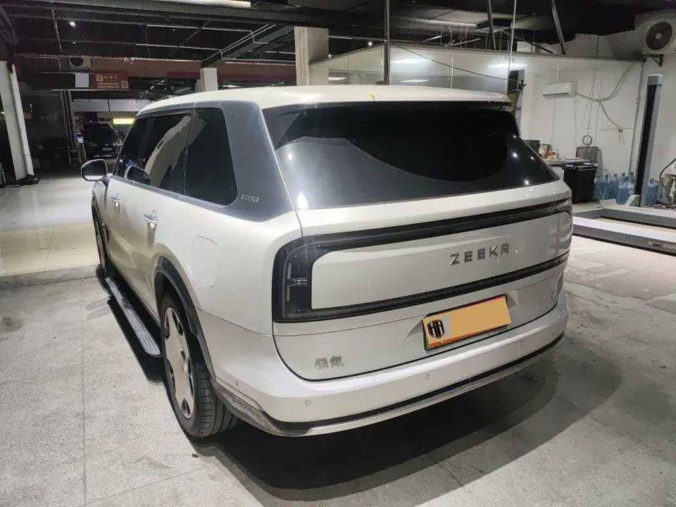 Zeekr 2025 Zeekr 9X 2.0T Ultra 55kWh automatic gear 8