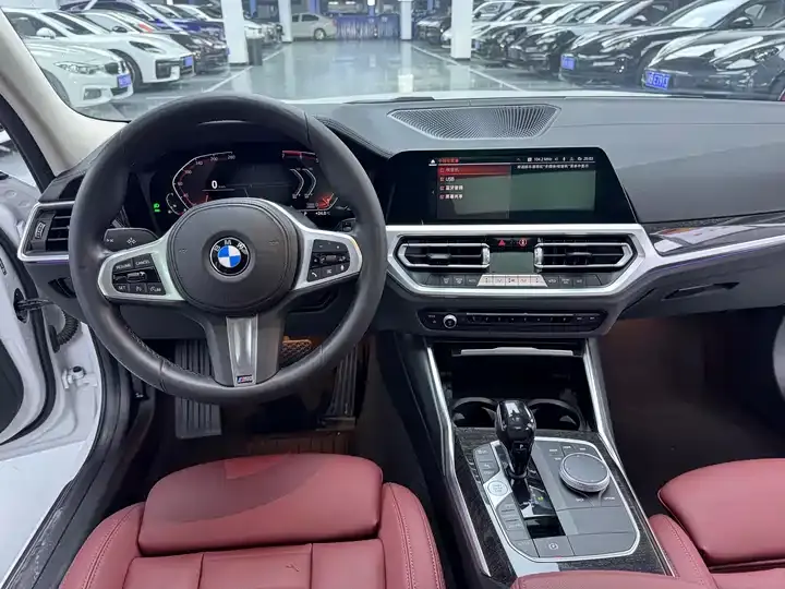 BMW 3 Series 2022 325Li M Sports Suit 8
