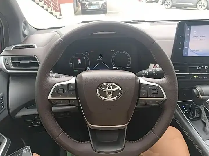 Sana SIENNA 2021 2.5L Hybrid Platinum Edition 11
