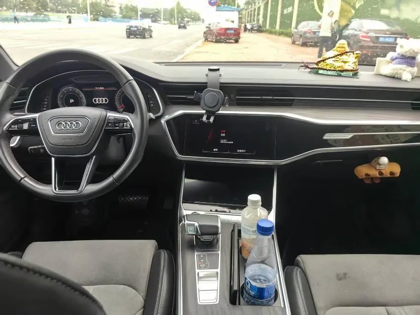 Audi 2023 A6L 2.0TFSI 45TFSI Quattro Selected Dynamic (Modified) Automatic Gear 8