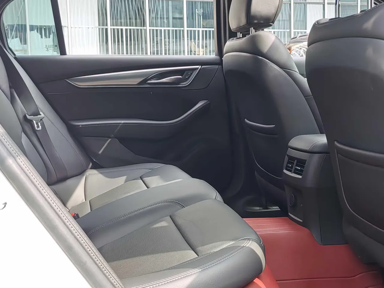 Cadillac 2024 CT5 2.0T 28T luxury automatic gear 10