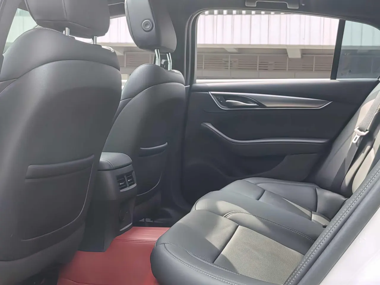 Cadillac 2024 CT5 2.0T 28T luxury automatic gear 11