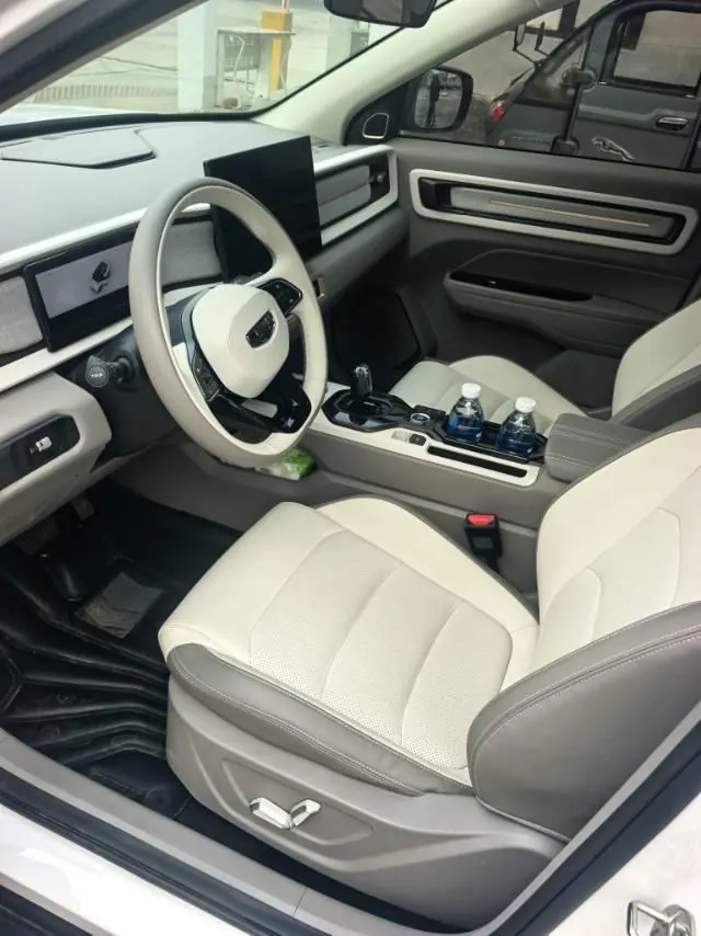 Geely 2026 model Icon 1.5TD Chocolate Elegant Edition, automatic transmission 6
