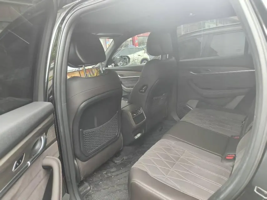 Geely 2026 XingyueL (Monjaro) 2.0TD Oriental Obsidian Star Edition Automatic Gear 5